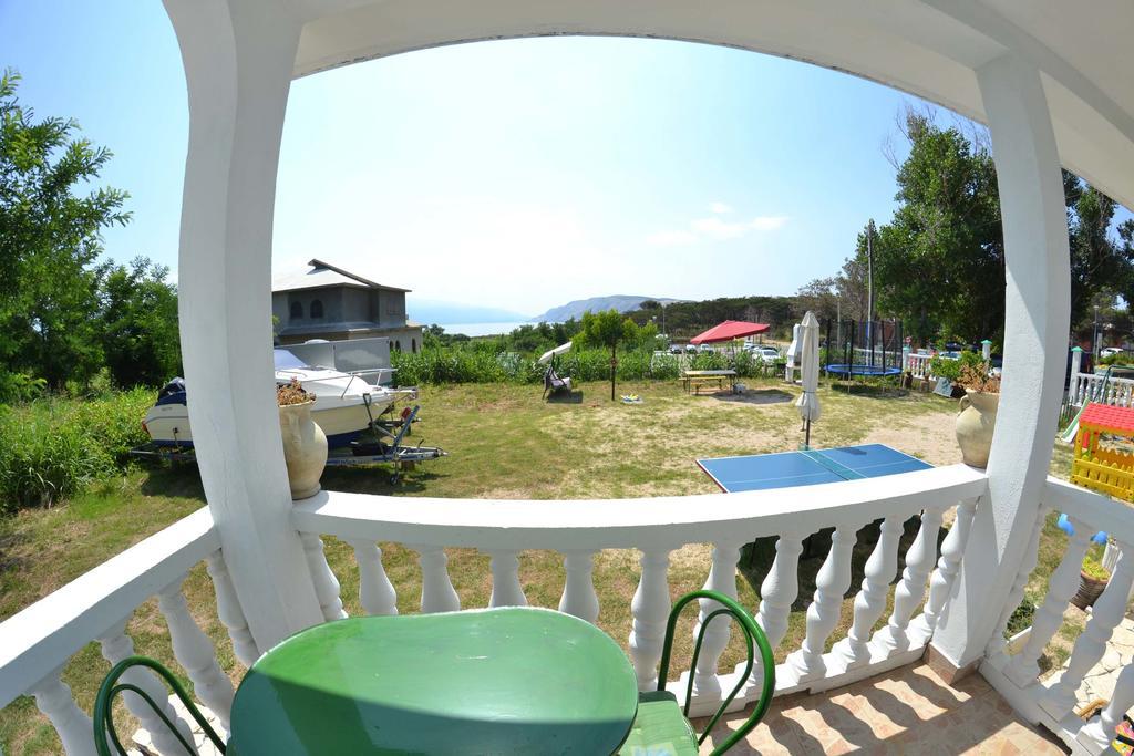 Apartmani Jenny I Tania Lopar Exterior foto